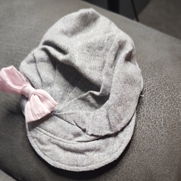18in doll Gray Kids Cap with Pink Bow - Picture 1 of 3